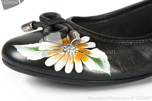 Image of women shoes with printed flower