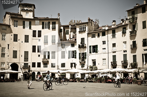 Image of Tuscan historic architecture