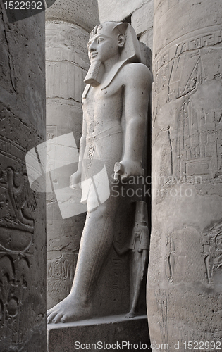 Image of pharaonic statue at Luxor Temple in Egypt