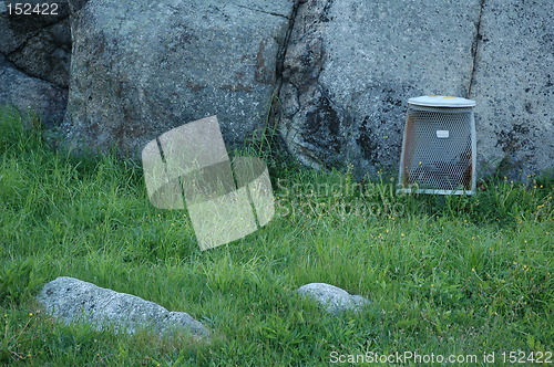 Image of dust bin