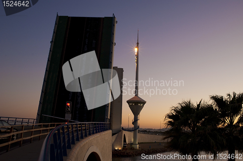 Image of Lifting Bridge