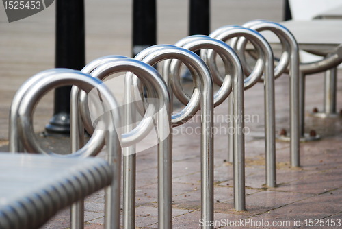 Image of bench and posts