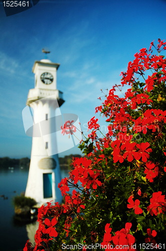 Image of lighthouse in roath park