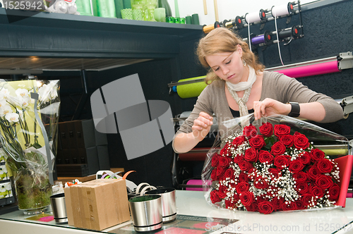 Image of Florist working in a store