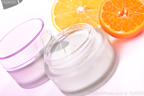 Image of revitalizing cream