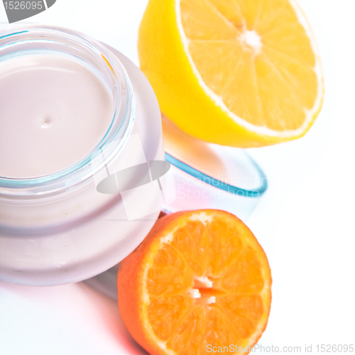 Image of revitalizing cream