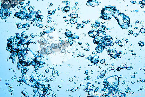 Image of bubbles in water