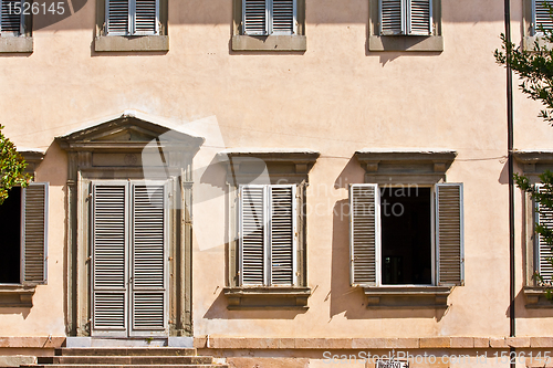 Image of Tuscan historic architecture