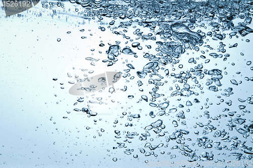 Image of bubbles in water