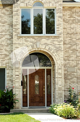 Image of Elegant home entrance 2
