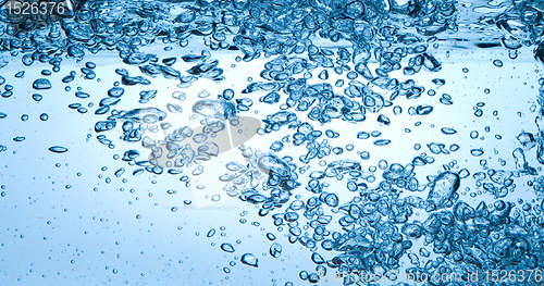 Image of bubbles in water