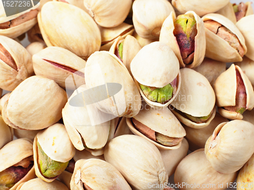 Image of shelled pistachio