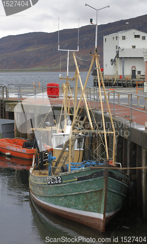 Image of fishing boat near Ullapool