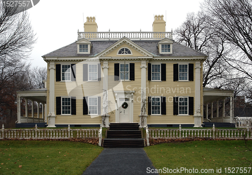 Image of the famous Longfellow House