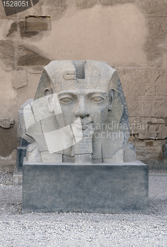 Image of pharaonic sculpture at Luxor Temple in Egypt