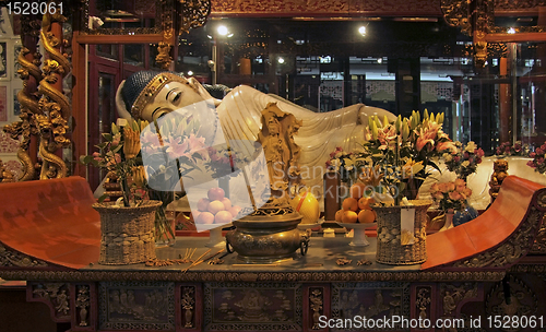 Image of sculpture in the Jade Buddha Temple
