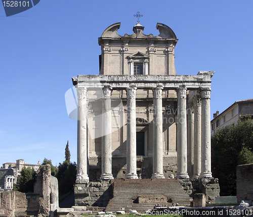 Image of Temple of Antonius Pius and Faustina frontal