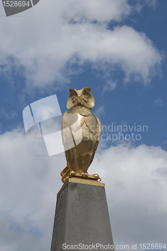 Image of Gold Owl Statue
