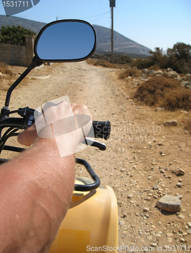 Image of quad driving in Naxos