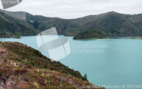 Image of lakeside scenery at the Azores