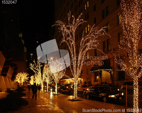 Image of New York street scenery at Christmas time