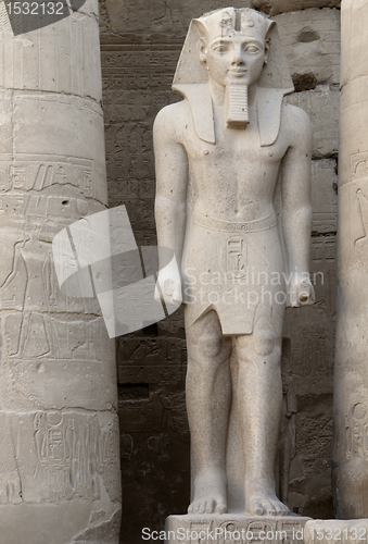 Image of pharaonic sculpture at Luxor Temple in Egypt