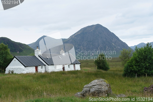 Image of white house at Rannoch Moor