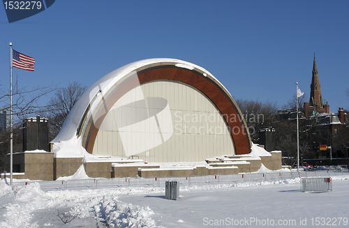 Image of acoustic shell at winter time