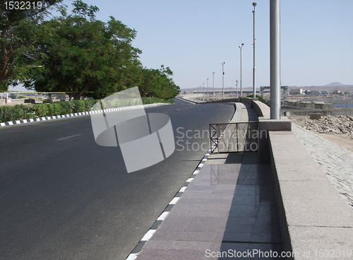 Image of road on Aswan dam