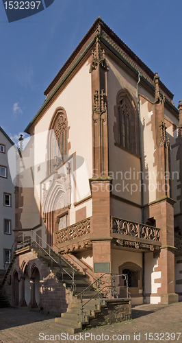 Image of detail of the Kilianskapelle in Wertheim