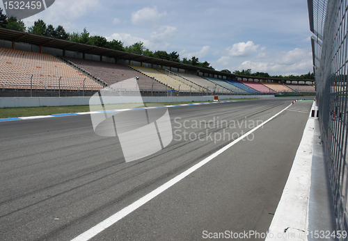 Image of opposite pit lane in Hockenheim