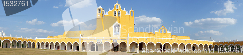 Image of Monastery in Izamal