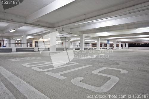 Image of Parking garage 