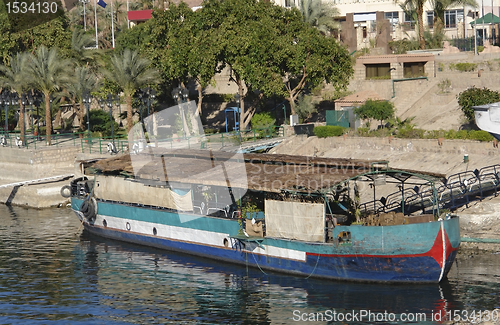 Image of old barge in Egypt