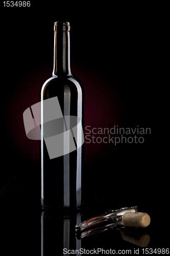 Image of red wine bottle