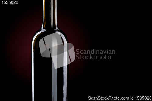 Image of red wine bottle