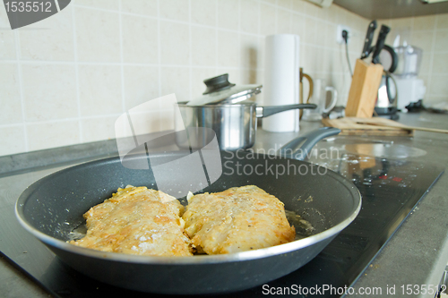 Image of frying fish fillet