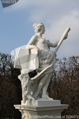 Image of Woman statue in Vienna