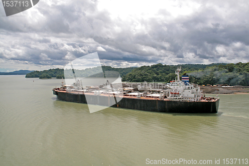 Image of ship Panama Canal 2