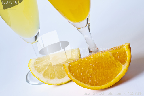 Image of orange juice and lemon juice