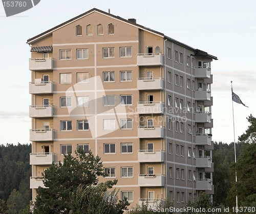 Image of Apartment building.