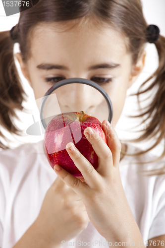 Image of Inspecting microbes