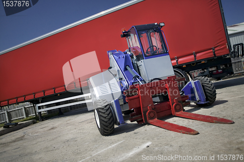 Image of Truck Mounted Forklift With Trailor
