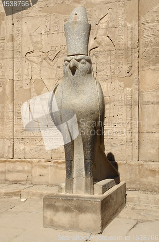 Image of Horus statue at the Temple of Edfu in Egypt