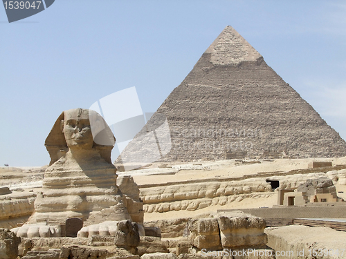 Image of Sphinx and Pyramid of Khafre