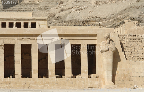 Image of Mortuary Temple of Hatshepsut detail
