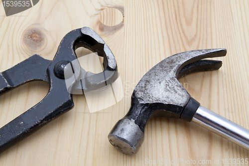 Image of Old wrench and hammer 