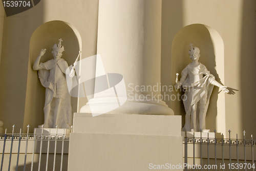 Image of Cathedral saint statues.