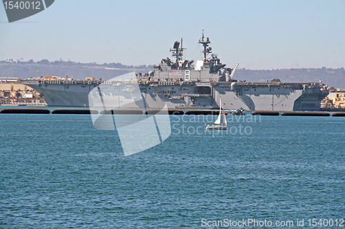 Image of uss makin island