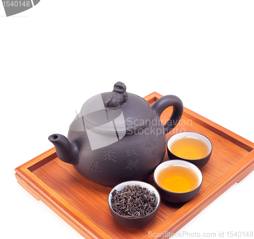 Image of chinese green tea clay pot and cups
